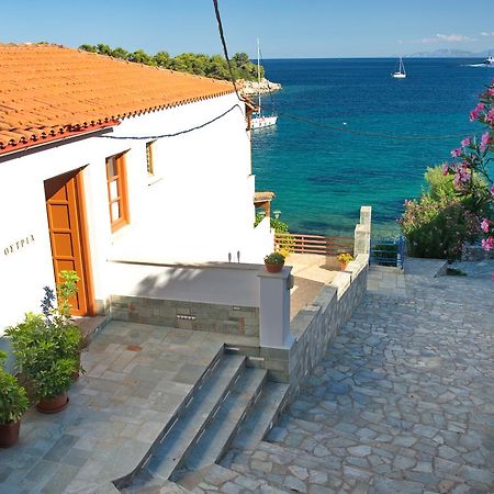 Hotel Ostria Patitírion Exterior foto