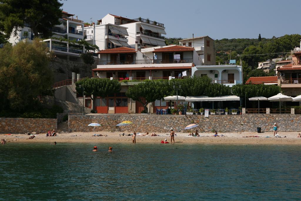 Hotel Ostria Patitírion Exterior foto